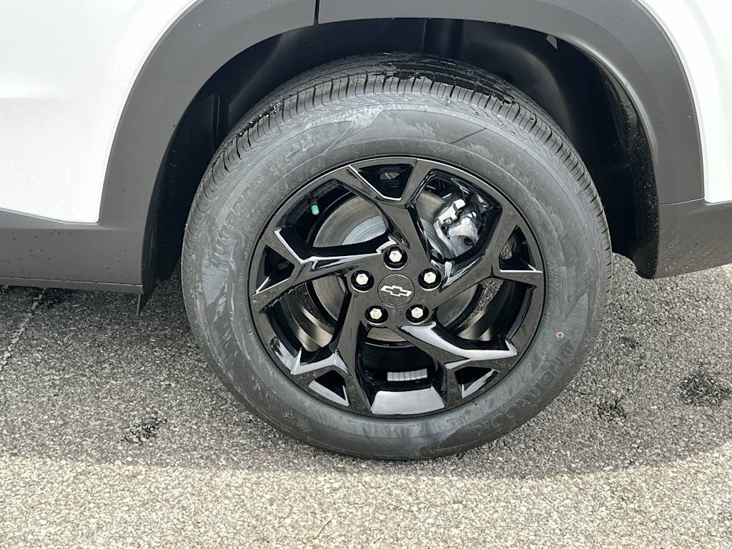 Thumbnail: 2026 Chevrolet Trax - 8