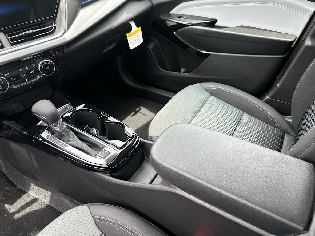 Thumbnail: 2026 Chevrolet Trax - 26
