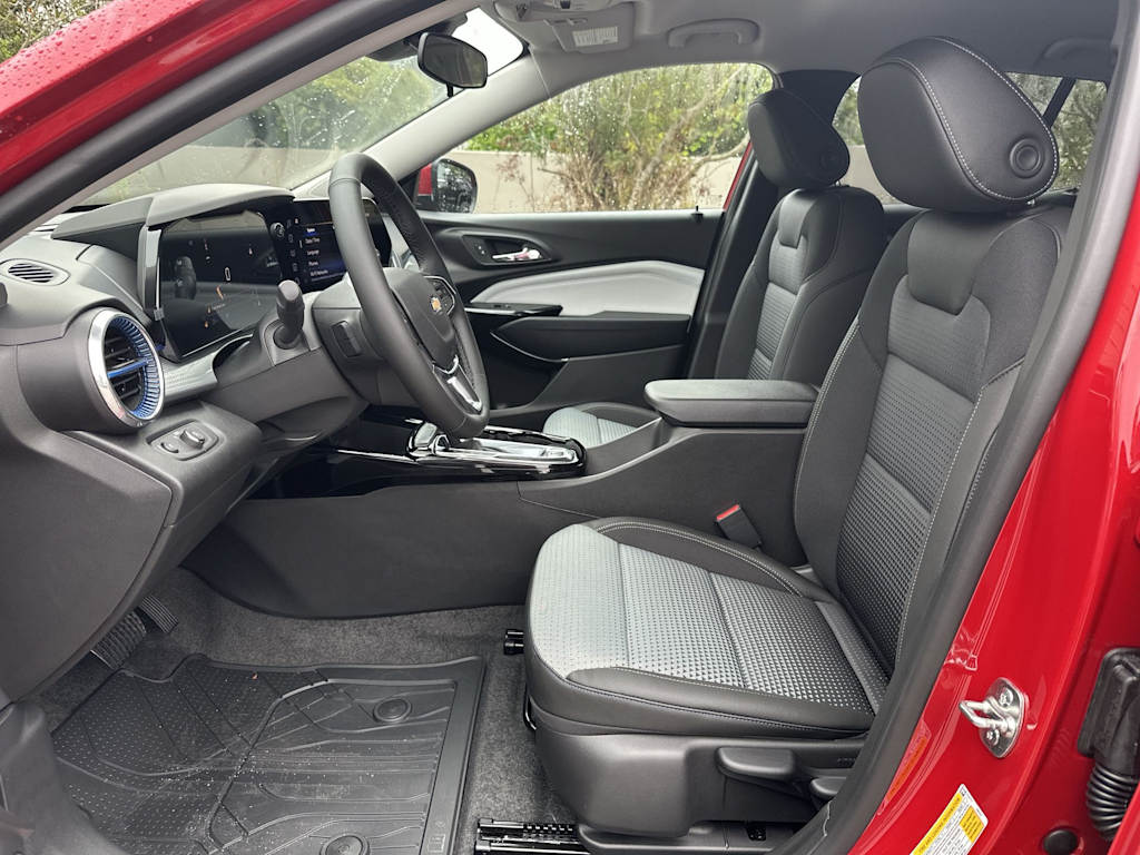 Thumbnail: 2026 Chevrolet Trax - 12