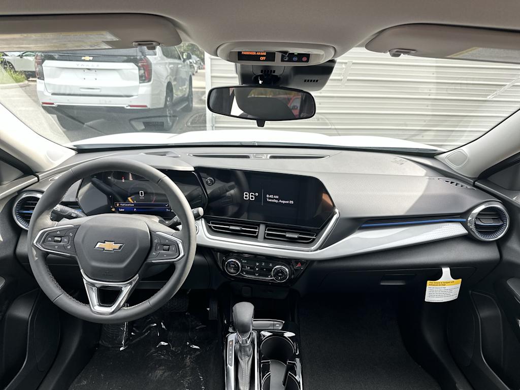 Thumbnail: 2026 Chevrolet Trax - 2