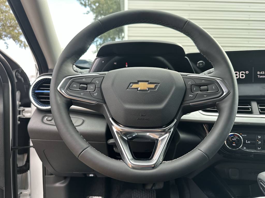 Thumbnail: 2026 Chevrolet Trax - 10