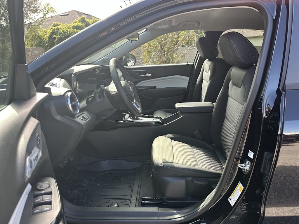 Thumbnail: 2026 Chevrolet Trax - 11