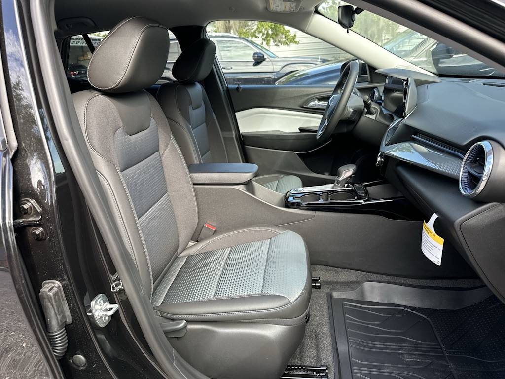 Thumbnail: 2026 Chevrolet Trax - 25