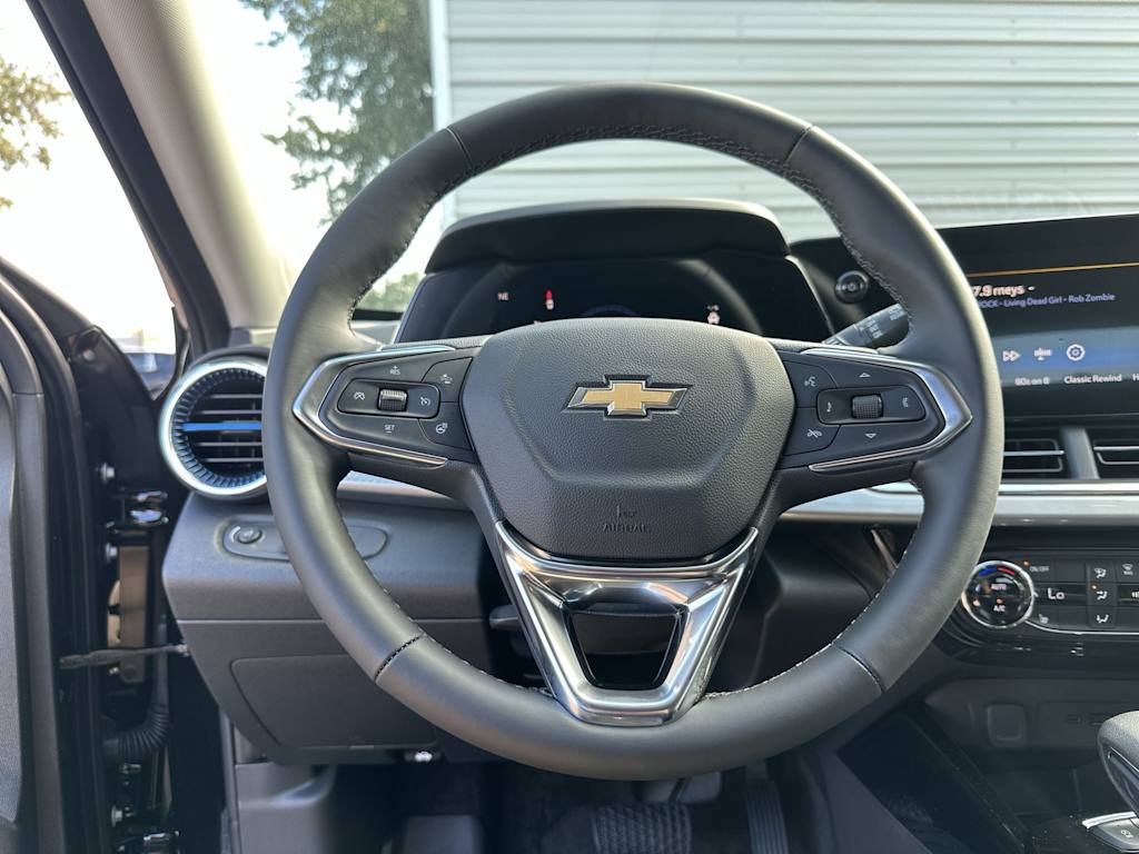 Thumbnail: 2026 Chevrolet Trax - 10