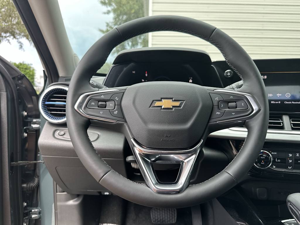 Thumbnail: 2026 Chevrolet Trax - 9