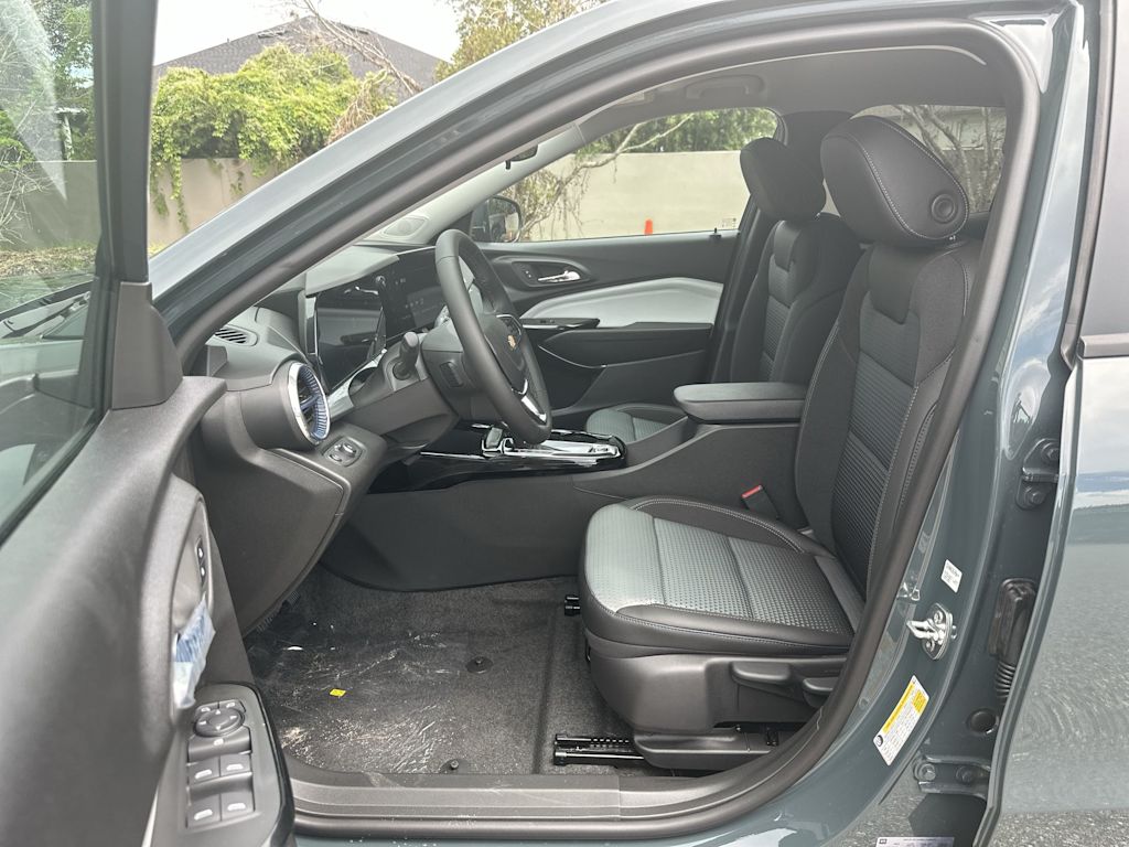 Thumbnail: 2026 Chevrolet Trax - 10