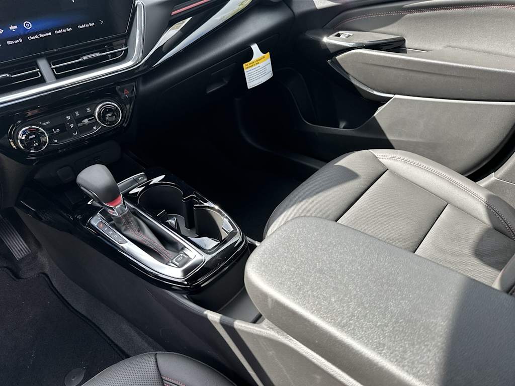 Thumbnail: 2026 Chevrolet Trax - 14