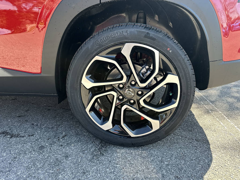 Thumbnail: 2026 Chevrolet Trax - 8