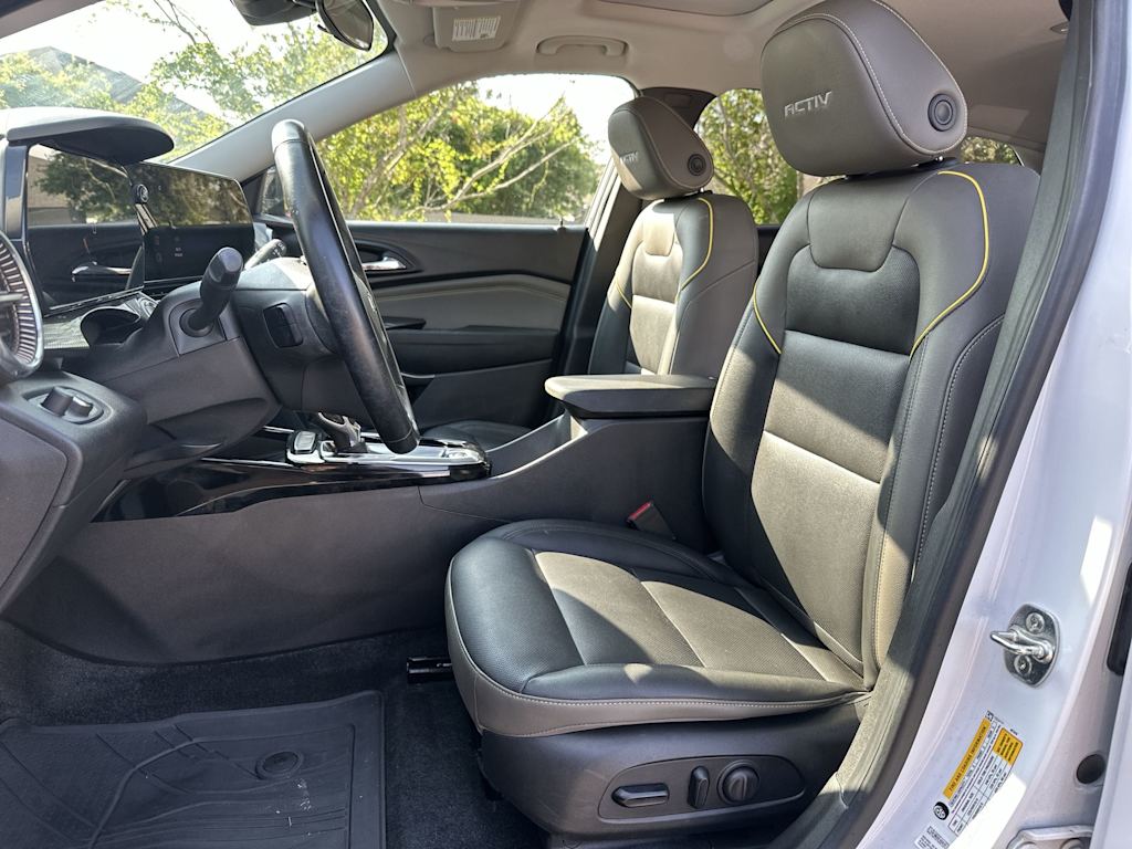 Thumbnail: 2024 Chevrolet Trax - 10