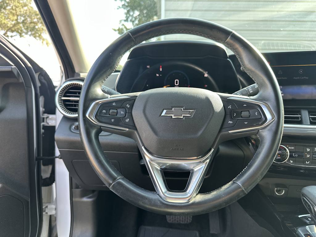 Thumbnail: 2024 Chevrolet Trax - 9