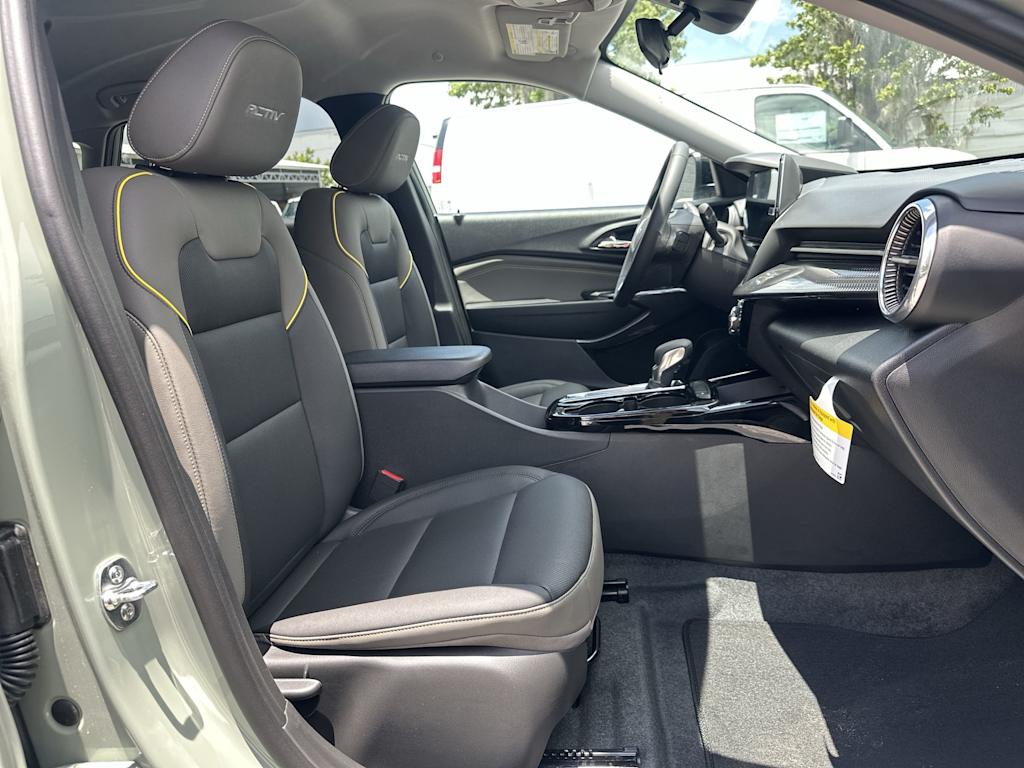 Thumbnail: 2026 Chevrolet Trax - 25
