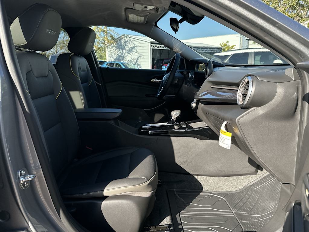 Thumbnail: 2026 Chevrolet Trax - 26