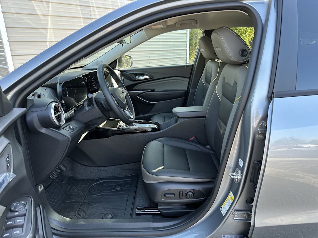 Thumbnail: 2026 Chevrolet Trax - 11