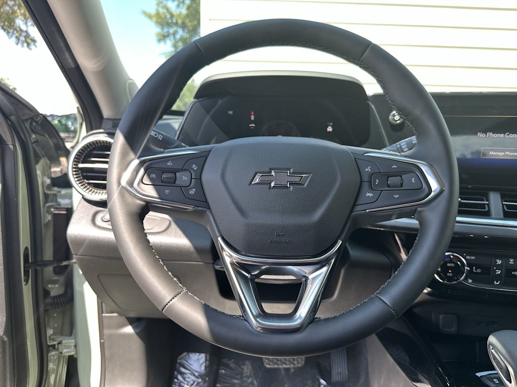Thumbnail: 2026 Chevrolet Trax - 10