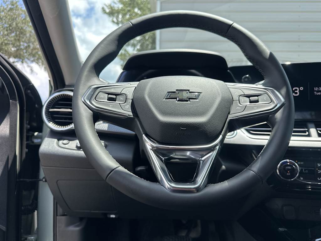 Thumbnail: 2026 Chevrolet Trax - 10
