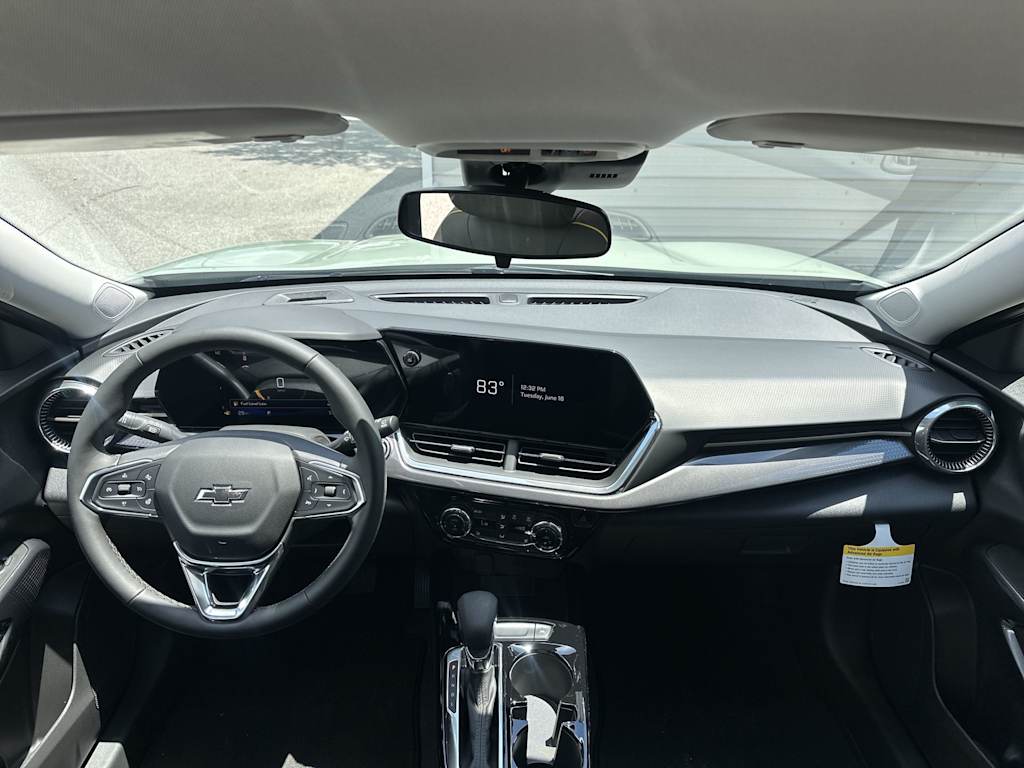 Thumbnail: 2026 Chevrolet Trax - 2