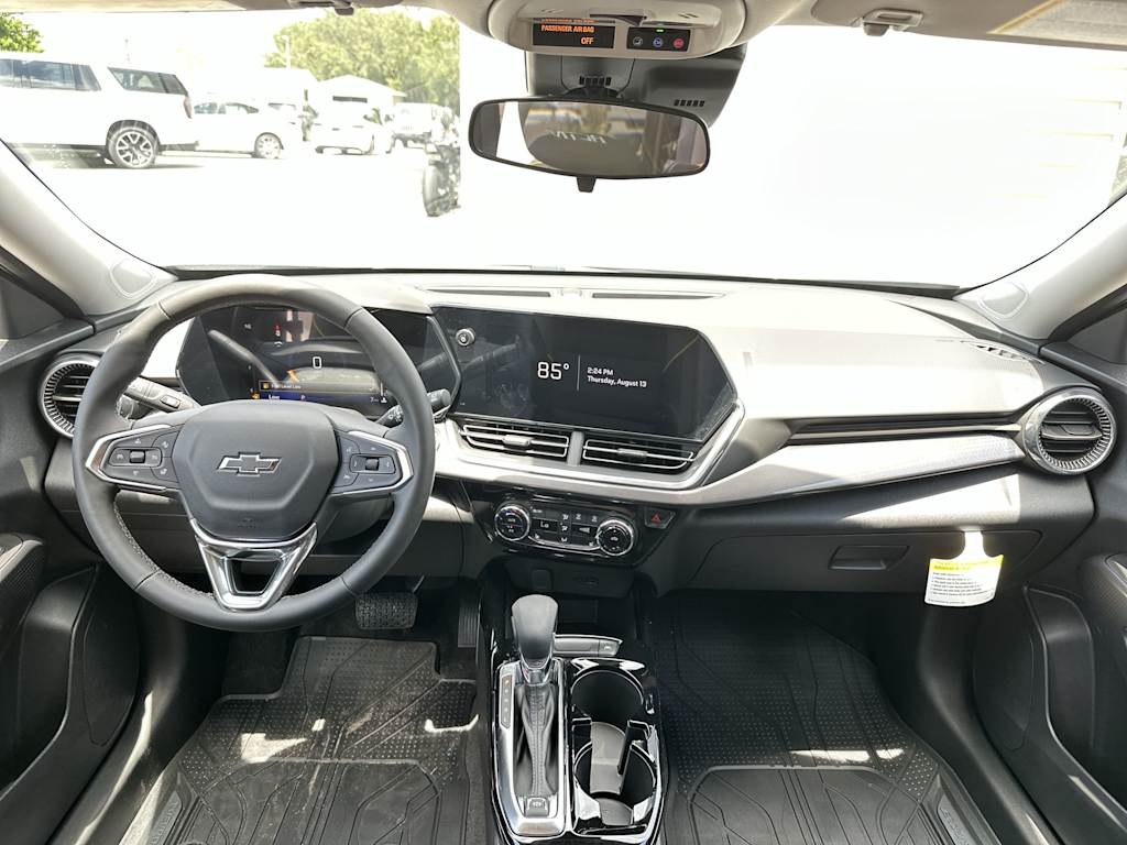 Thumbnail: 2026 Chevrolet Trax - 2