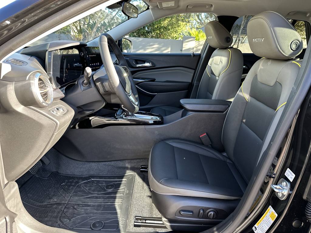 Thumbnail: 2026 Chevrolet Trax - 12