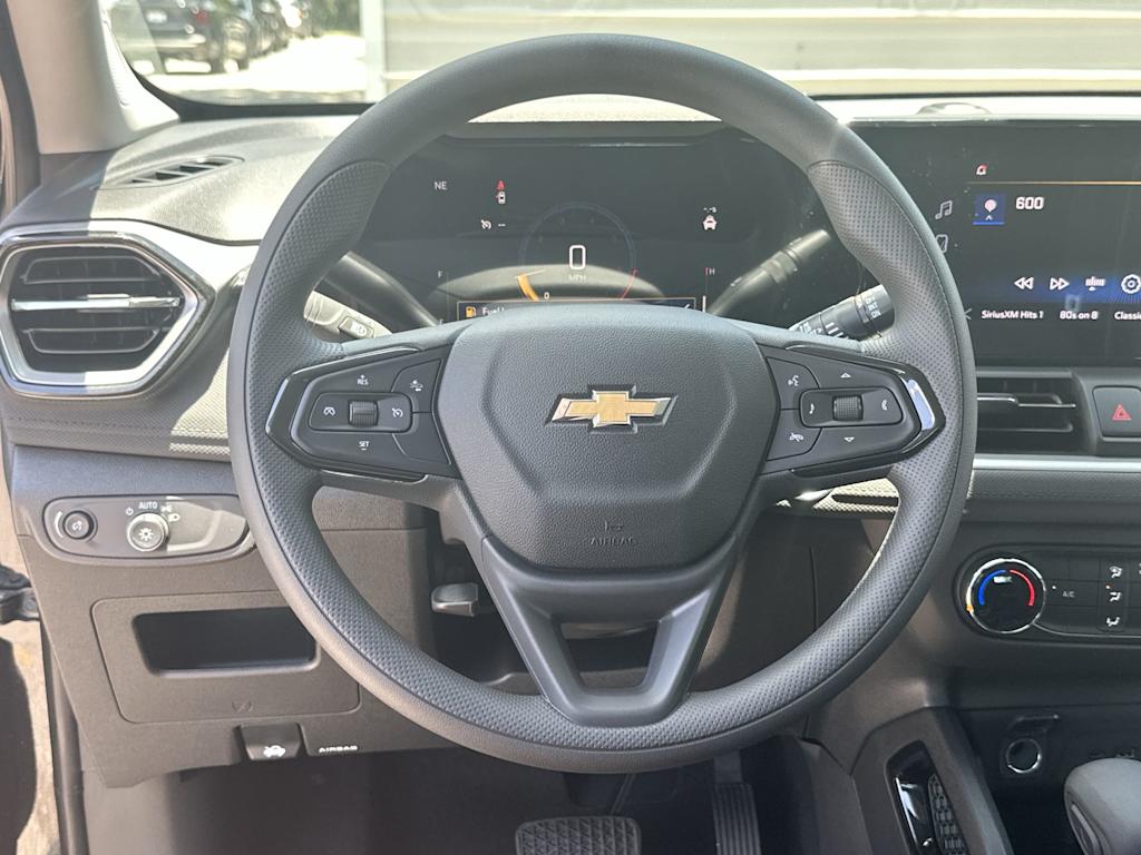 Thumbnail: 2026 Chevrolet TrailBlazer - 10