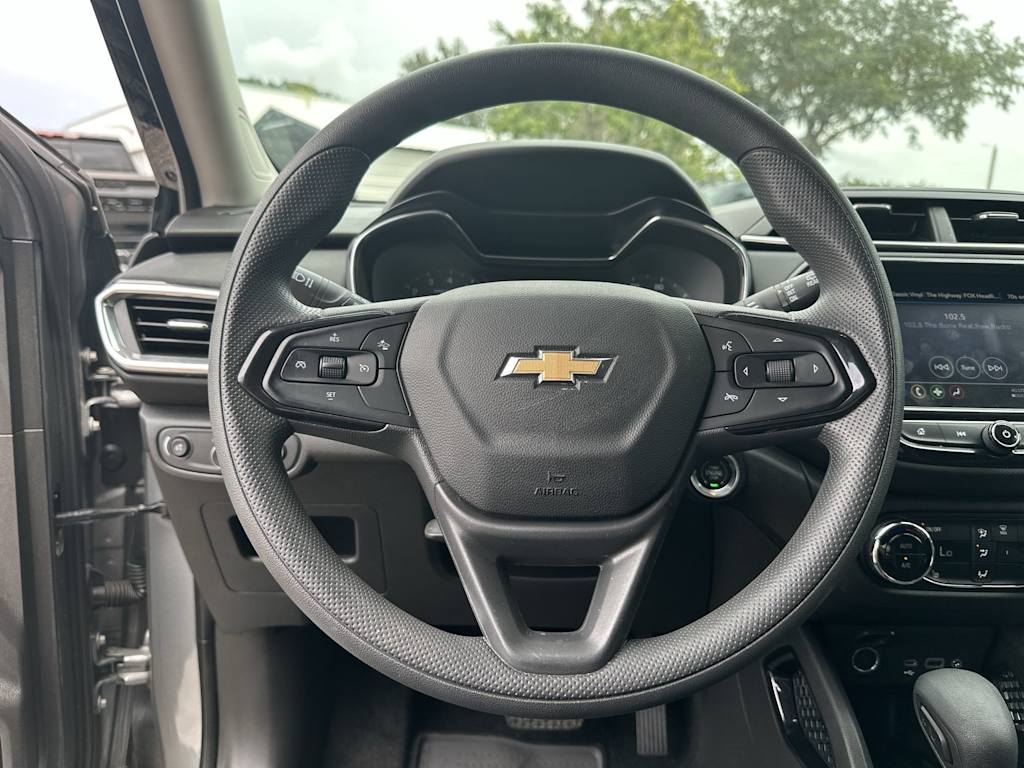 Thumbnail: 2023 Chevrolet TrailBlazer - 10