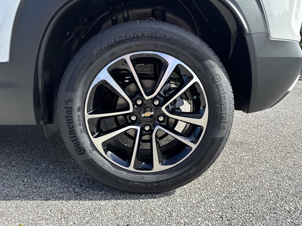 2025 Chevrolet TrailBlazer LT 8