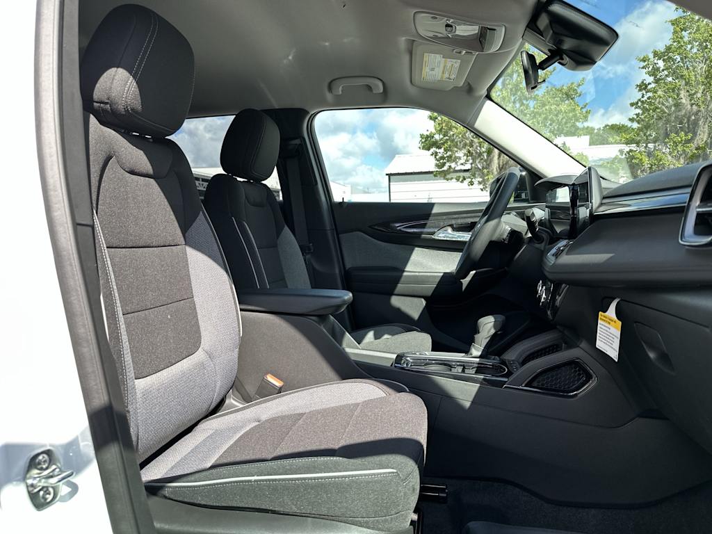 Thumbnail: 2026 Chevrolet TrailBlazer - 25
