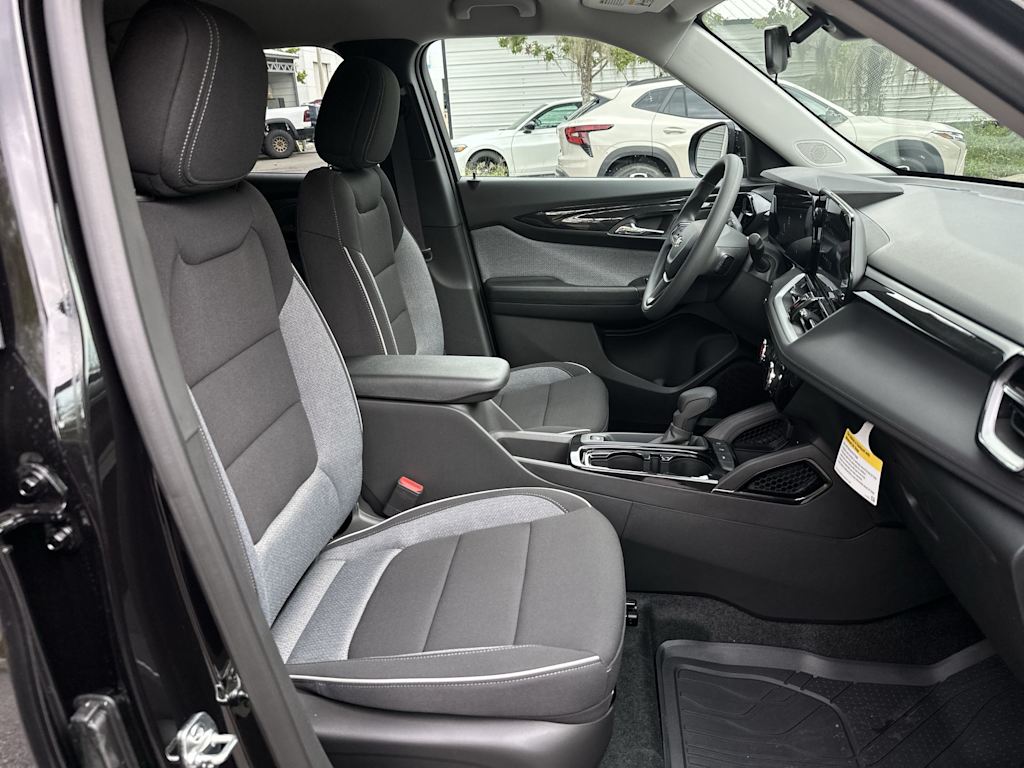 Thumbnail: 2026 Chevrolet TrailBlazer - 25