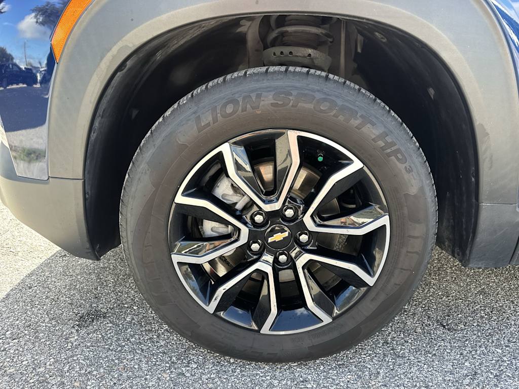 Thumbnail: 2023 Chevrolet TrailBlazer - 8