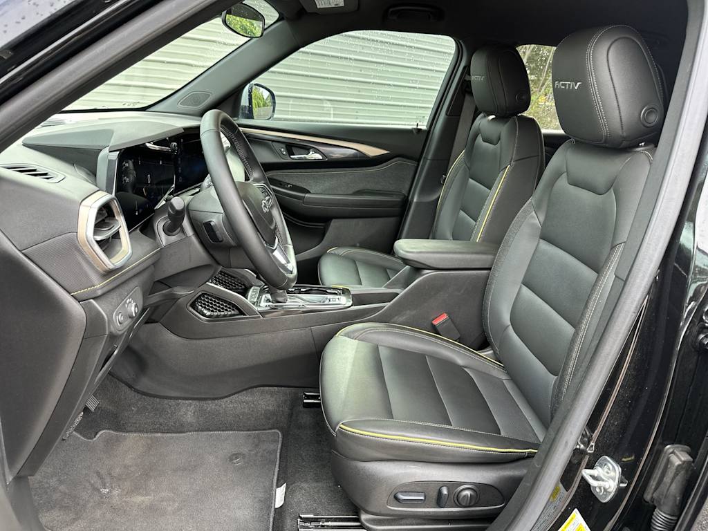Thumbnail: 2024 Chevrolet TrailBlazer - 12