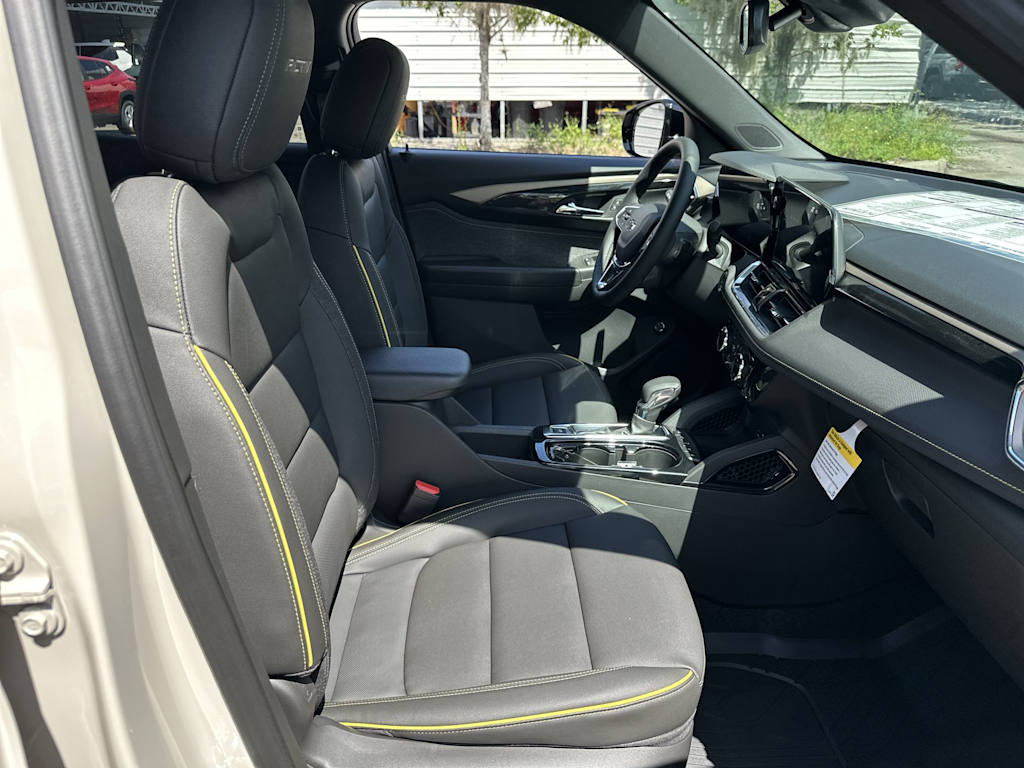Thumbnail: 2026 Chevrolet TrailBlazer - 26