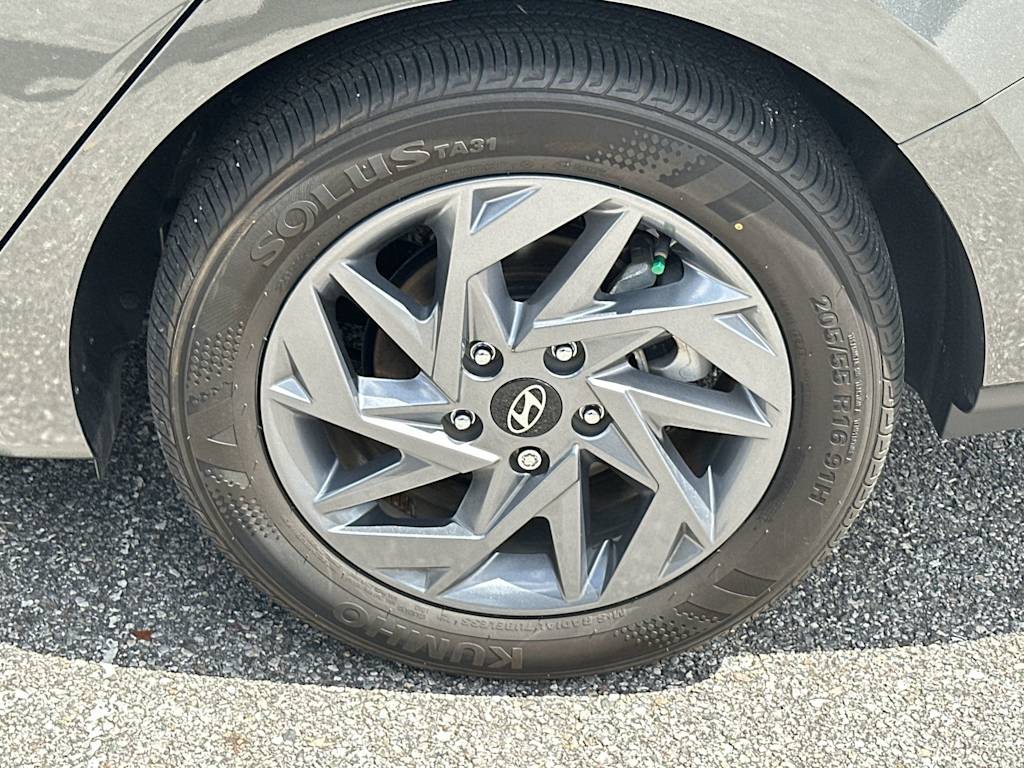Thumbnail: 2024 Hyundai Elantra - 7