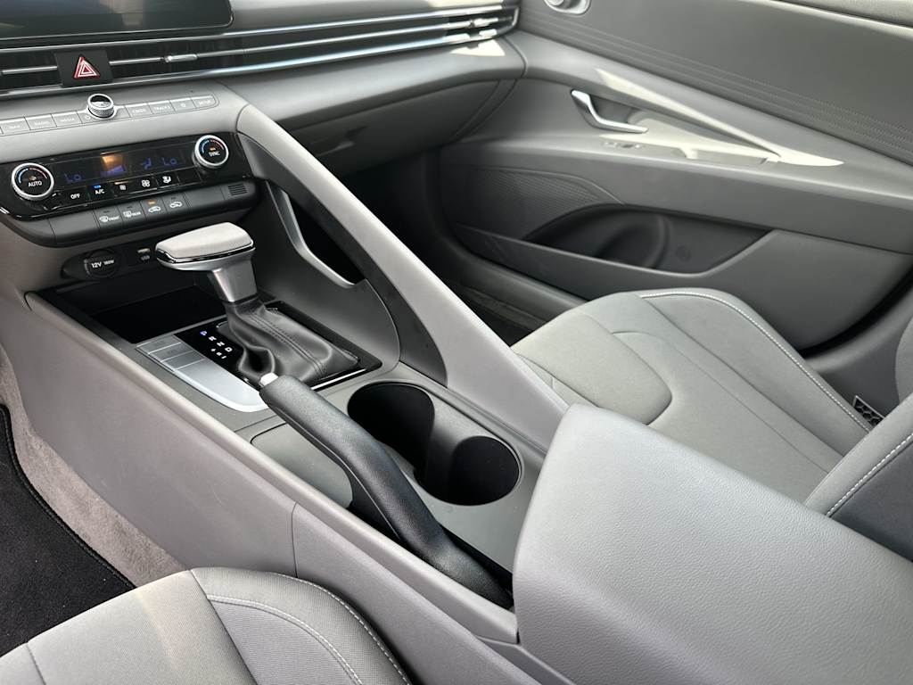 Thumbnail: 2024 Hyundai Elantra - 14