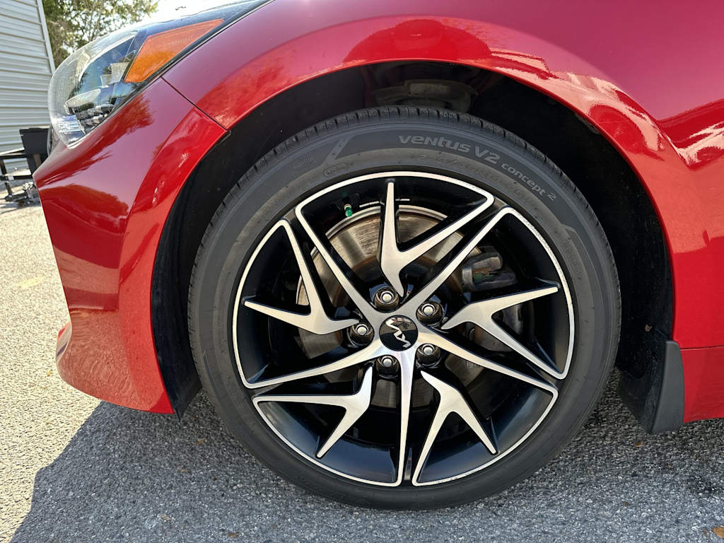 Thumbnail: 2023 Kia Stinger - 8