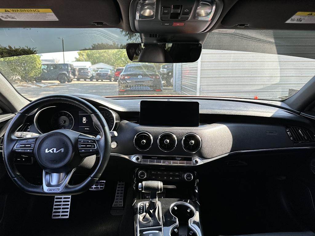Thumbnail: 2023 Kia Stinger - 2