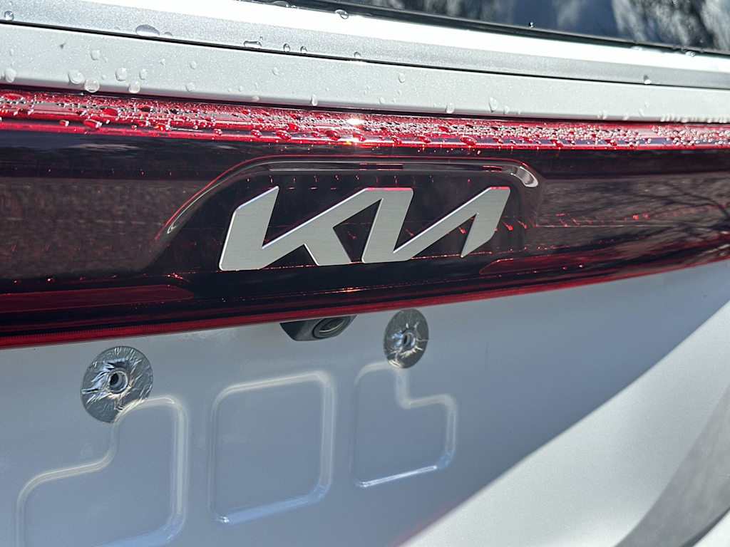 Thumbnail: 2024 Kia Carnival - 6