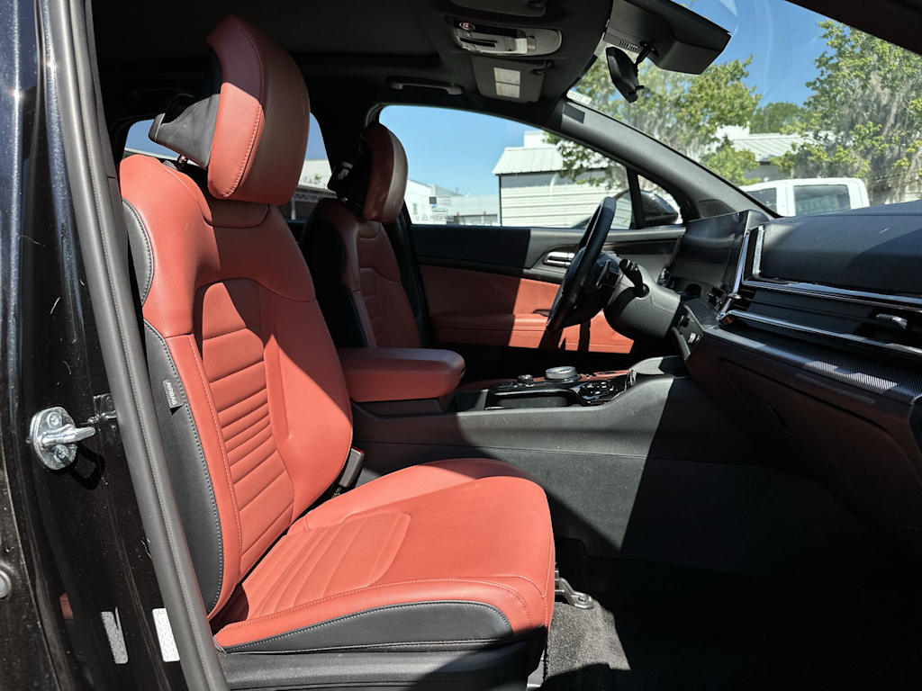 Thumbnail: 2023 Kia Sportage - 25