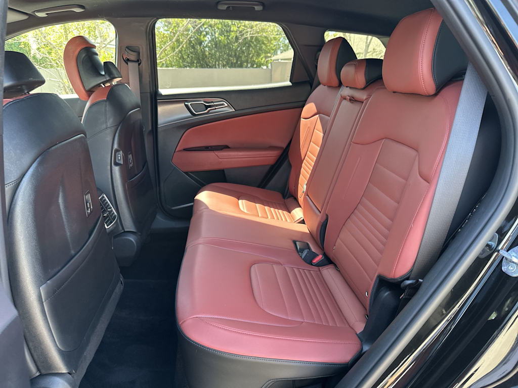 Thumbnail: 2023 Kia Sportage - 23
