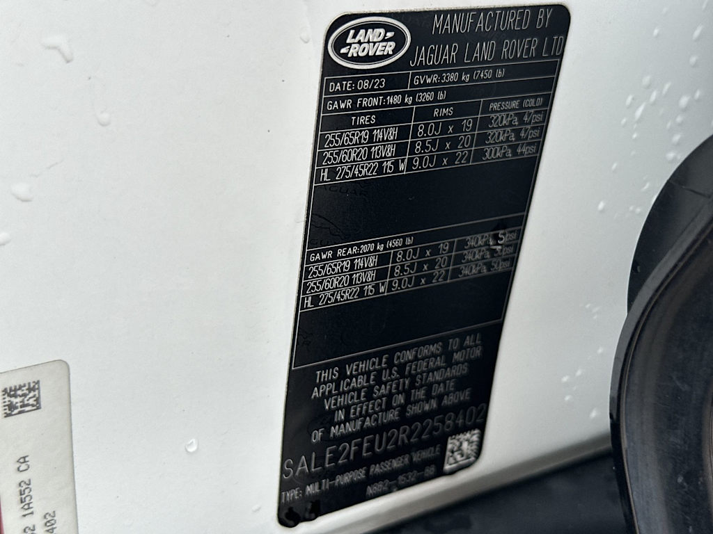 Thumbnail: 2024 Land Rover Defender - 17
