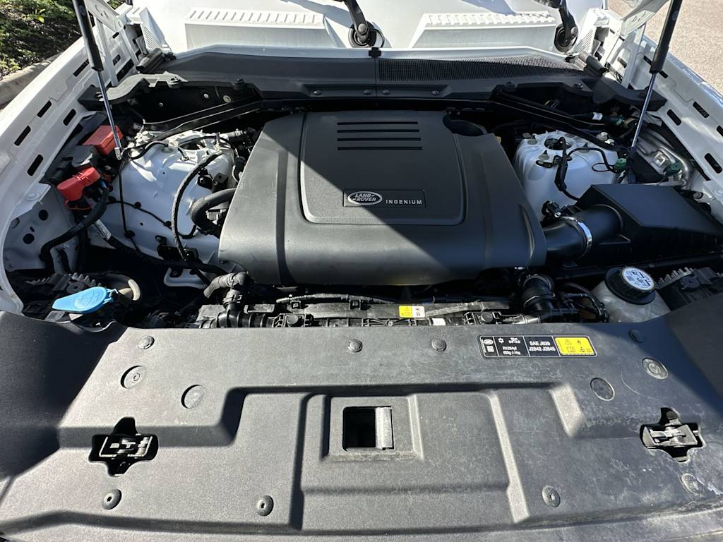 Thumbnail: 2024 Land Rover Defender - 8