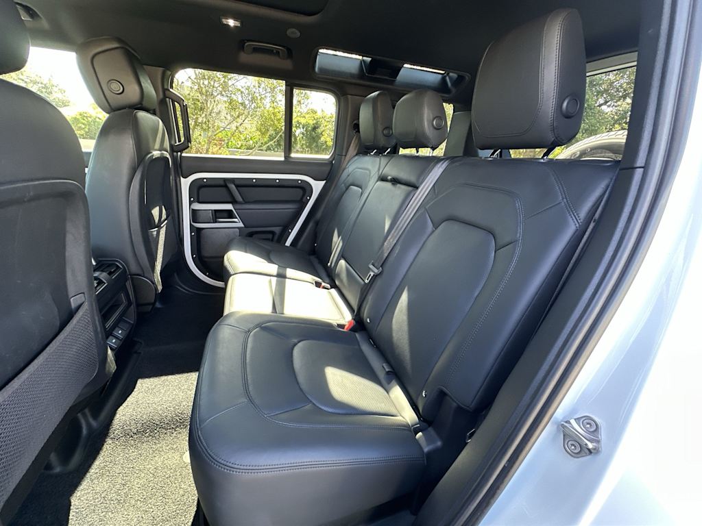 Thumbnail: 2024 Land Rover Defender - 22