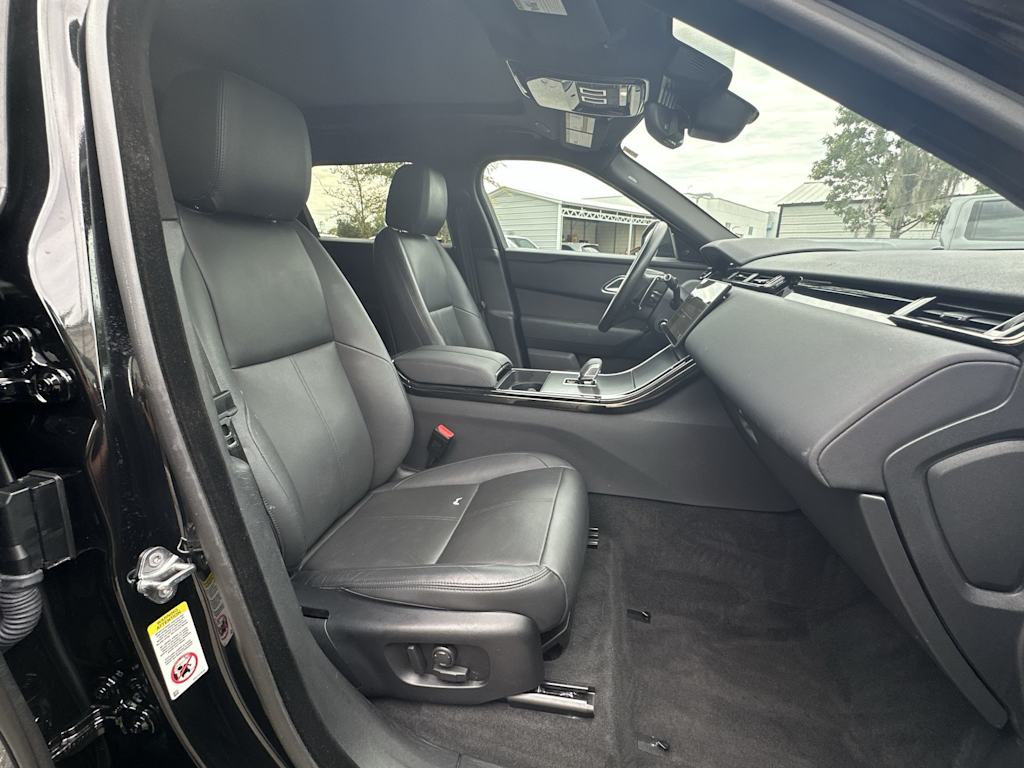 Thumbnail: 2025 Land Rover Range Rover Velar - 25