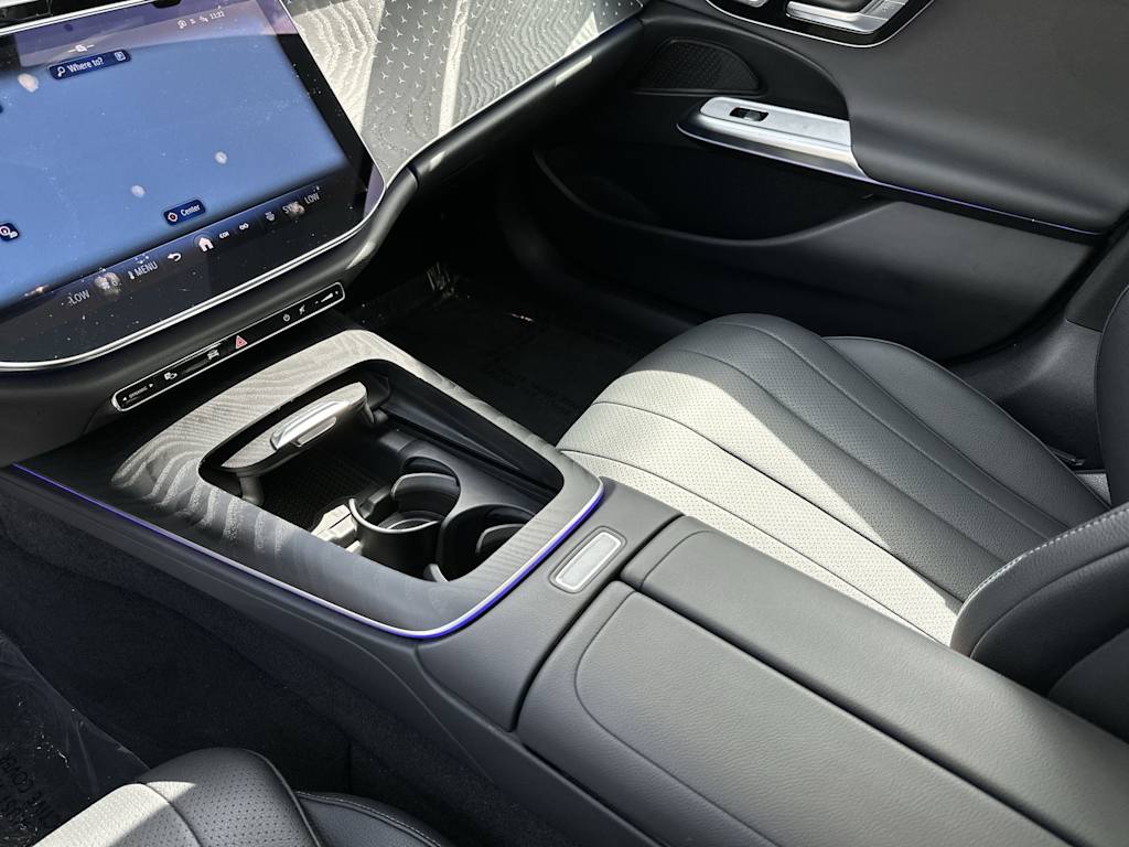 Thumbnail: 2025 Mercedes-Benz E-Class - 14