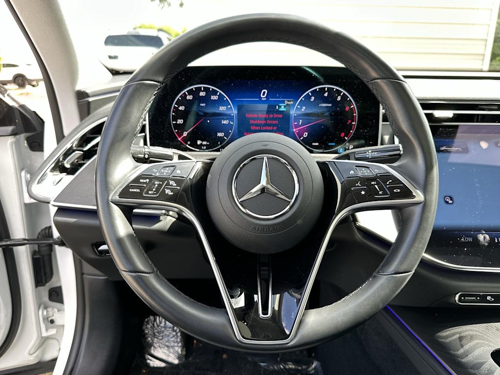 Thumbnail: 2025 Mercedes-Benz E-Class - 9