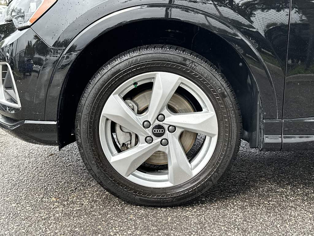 Thumbnail: 2020 Audi Q3 - 8