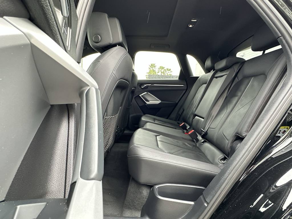 Thumbnail: 2020 Audi Q3 - 24