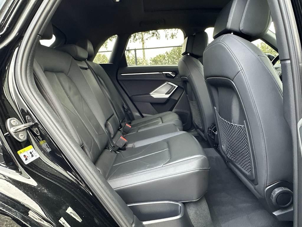 Thumbnail: 2020 Audi Q3 - 25