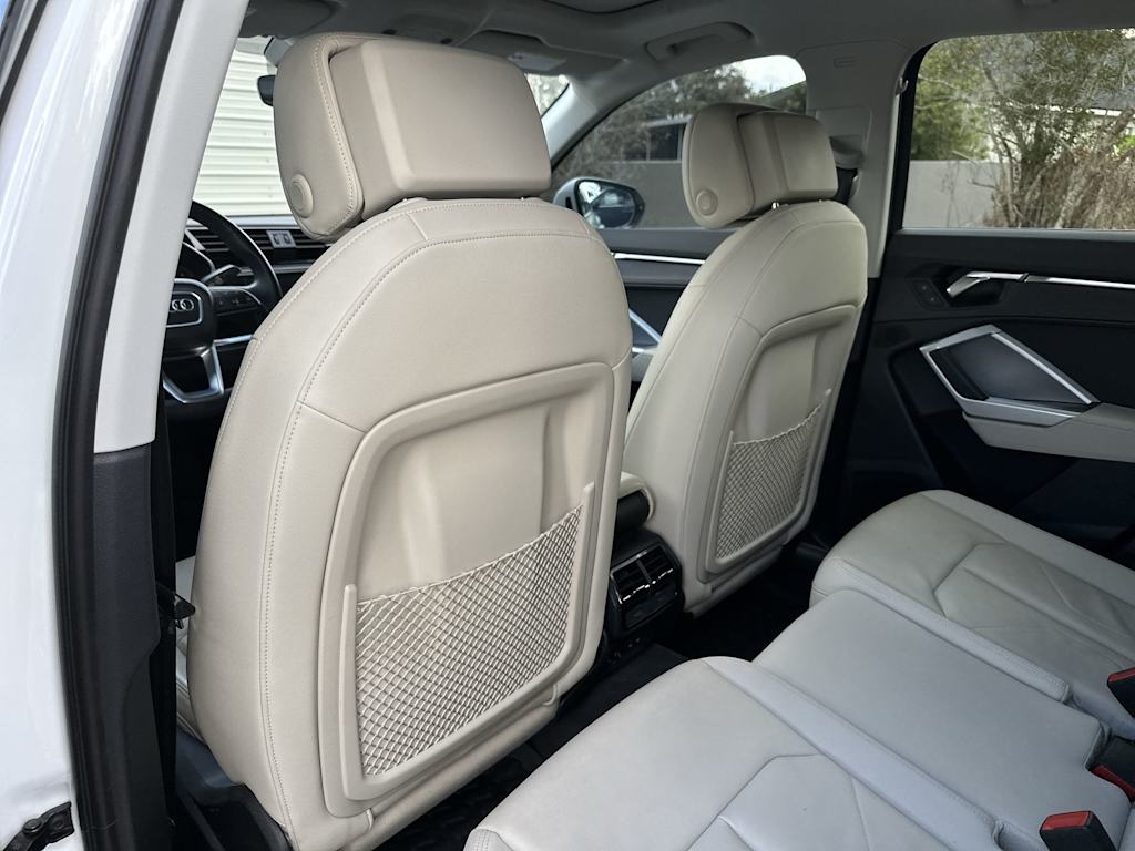 Thumbnail: 2020 Audi Q3 - 13