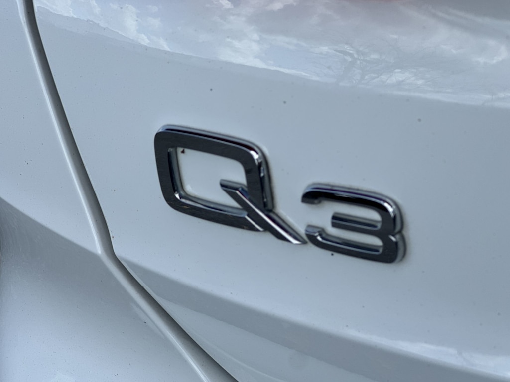 Thumbnail: 2020 Audi Q3 - 25