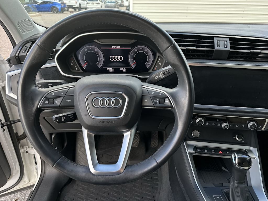 Thumbnail: 2020 Audi Q3 - 10