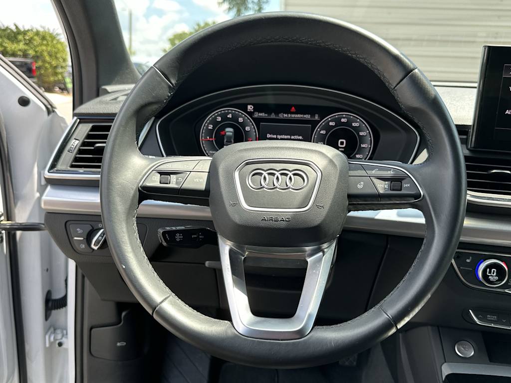 Thumbnail: 2025 Audi Q5 - 9